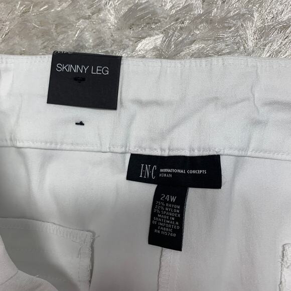 NWT INC White w Black Tuxedo Stripe Skinny Pants Sz 24W - Picture 6 of 10